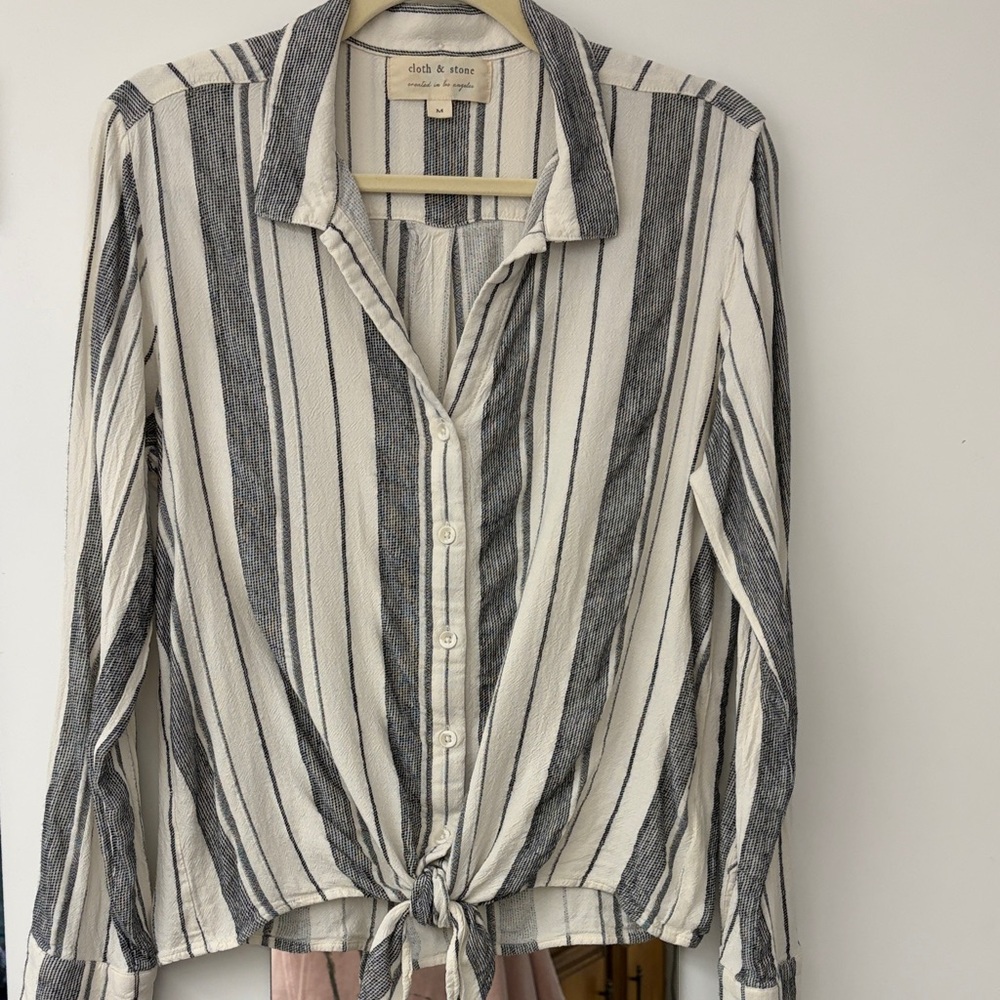 Anthropologie Cloth & Stone Button Down Tie Front Top - Picture 2 of 8
